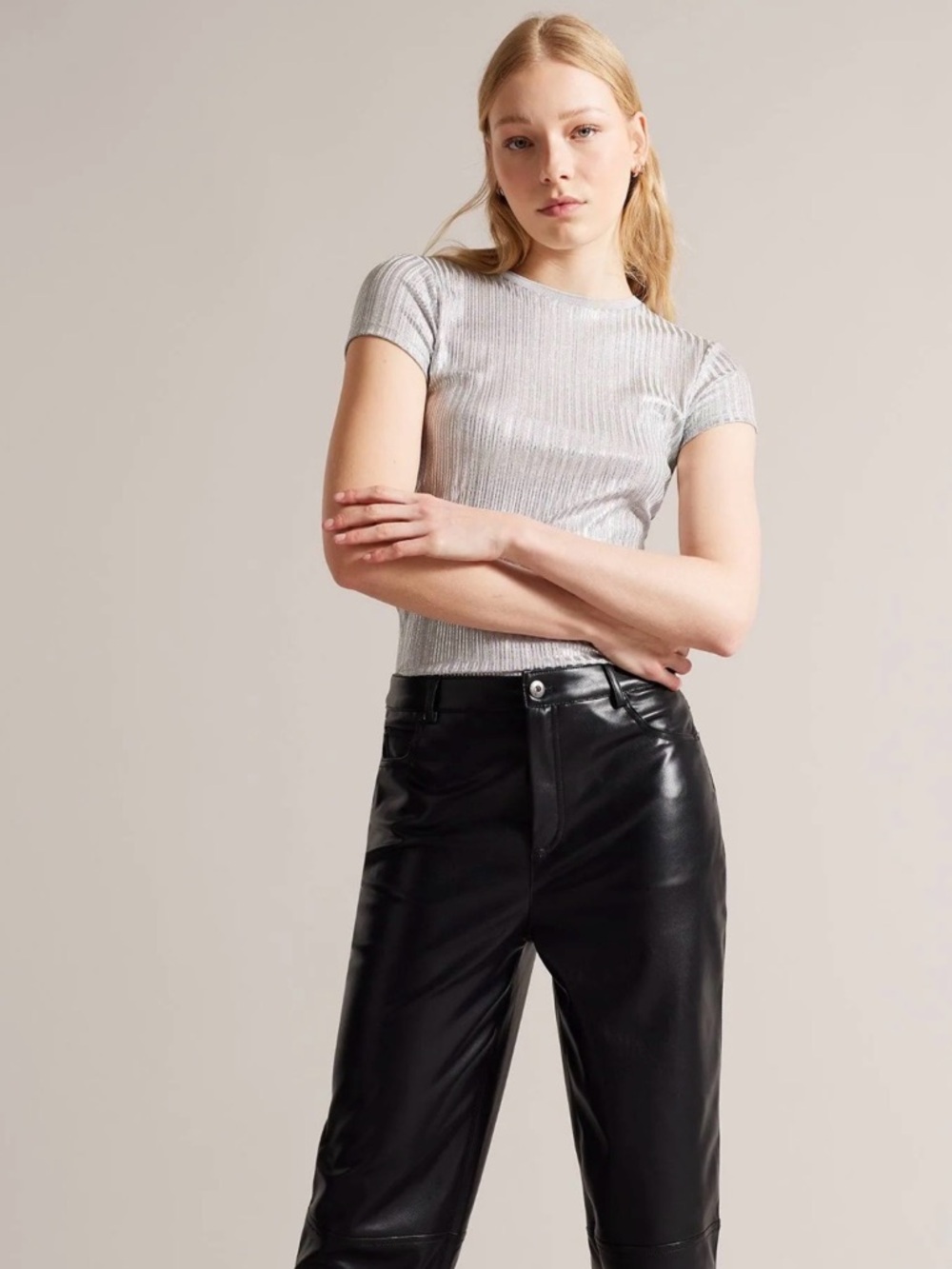 Light Cream Ribbed Short-Sleeve Knit Top - Picture 3 of 7